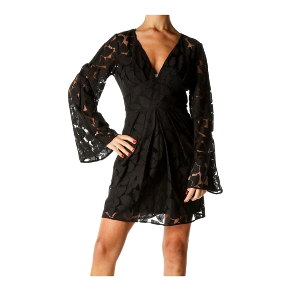 BCBGeneration Fit & Flare Mesh Floral Bell Sleeve Dress w/bra Size 4 GUC - Picture 1 of 11